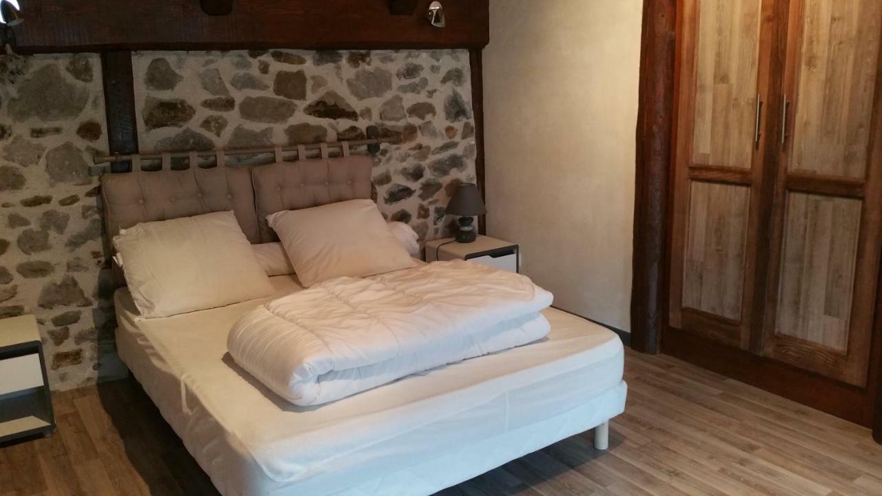Gite Tres Lumineux Vernines Exterior foto